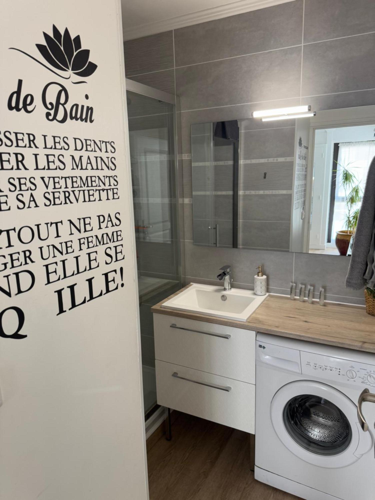 T2 De 40m2 Refait à Neuf Pour Vous ! Climatisé Appartement